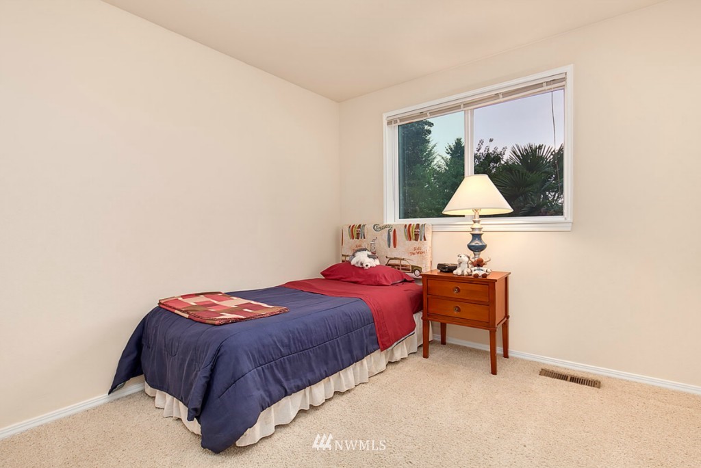2606 180th Place Southeast Bothell, WA 98012 - Photo 13 of 22 Gallery Image 13