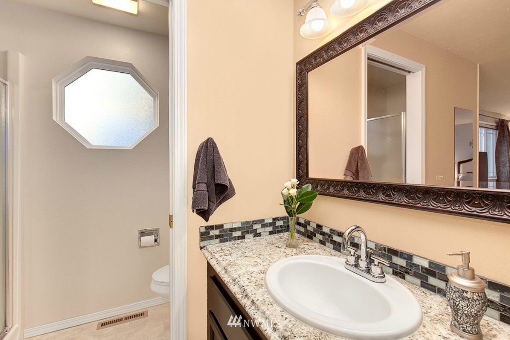 2606 180th Place Southeast Bothell, WA 98012 - Photo 16 of 22 Gallery Image 16