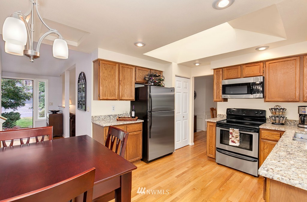 2606 180th Place Southeast Bothell, WA 98012 - Photo 8 of 22 Gallery Image 8