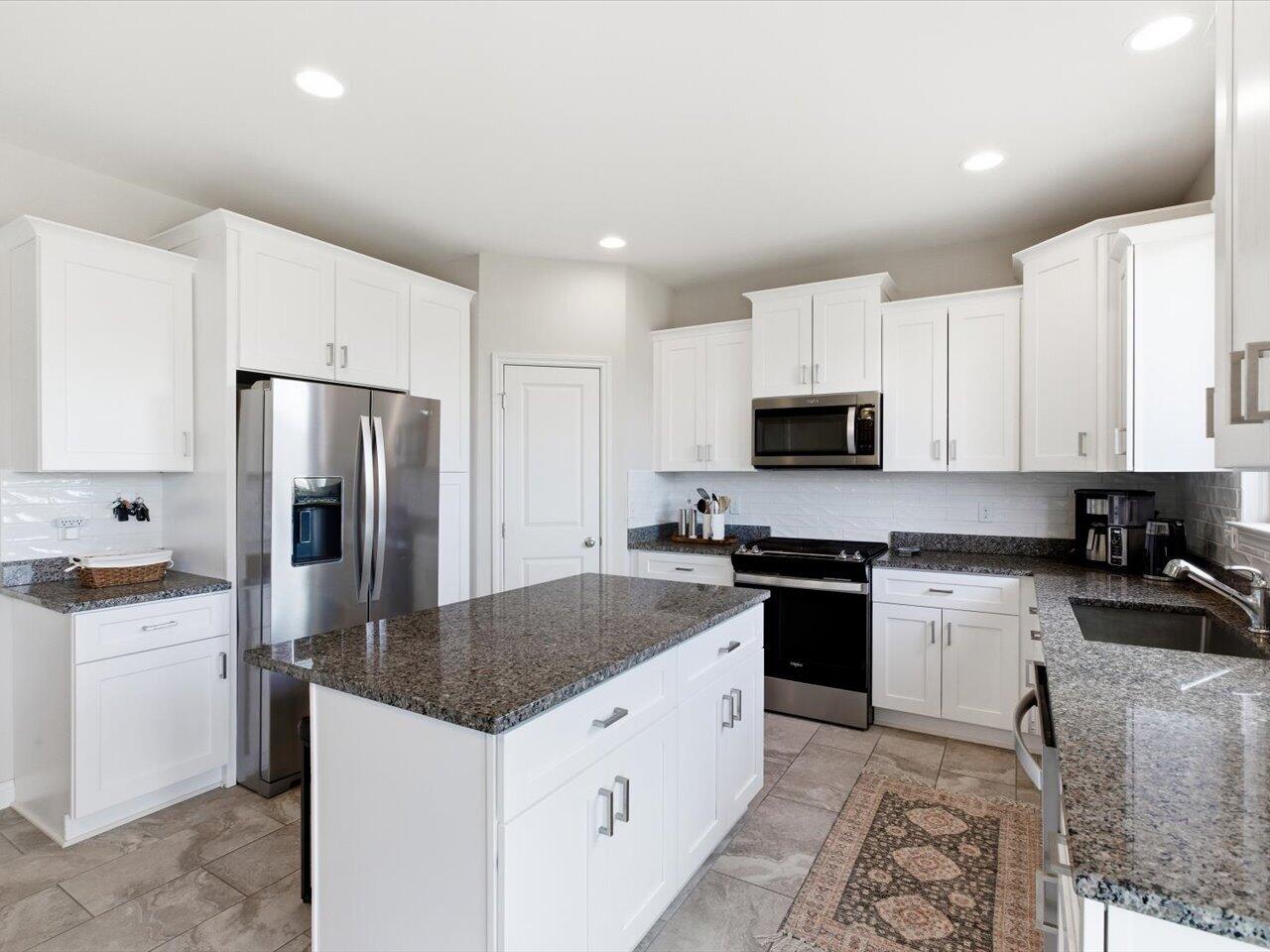 49485 Fairchild Road Macomb, MI 48042 - Photo 11 of 50 10-49485 Fairchild Rd (10)
