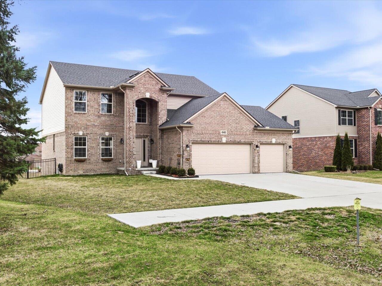 49485 Fairchild Road Macomb, MI 48042 - Photo 3 of 50 02-49485 Fairchild Rd (2)