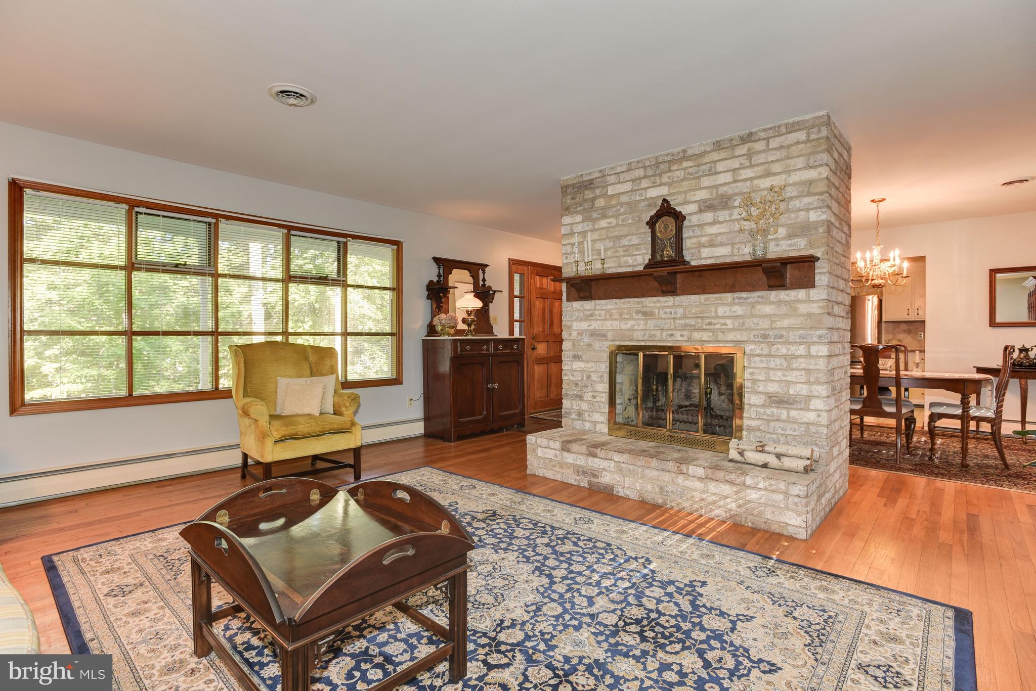 1125 Pinch Valley Road Westminster, MD 21158 - Photo 4 of 47 Living Room