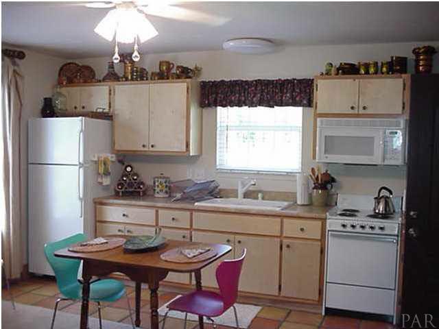 4450 Garcon Point Road Milton, FL 32583 - Photo 15 of 23 Gallery Image 15