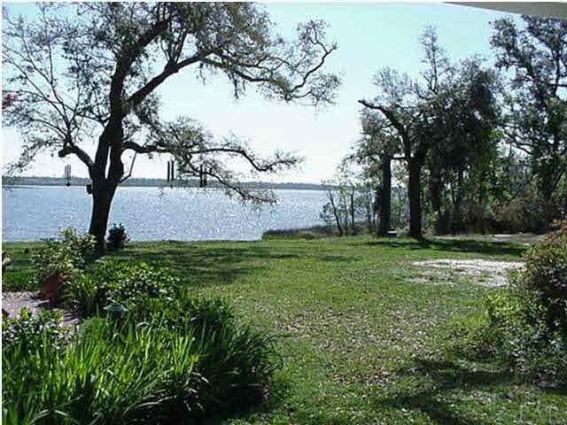 4450 Garcon Point Road Milton, FL 32583 - Photo 22 of 23 Gallery Image 22