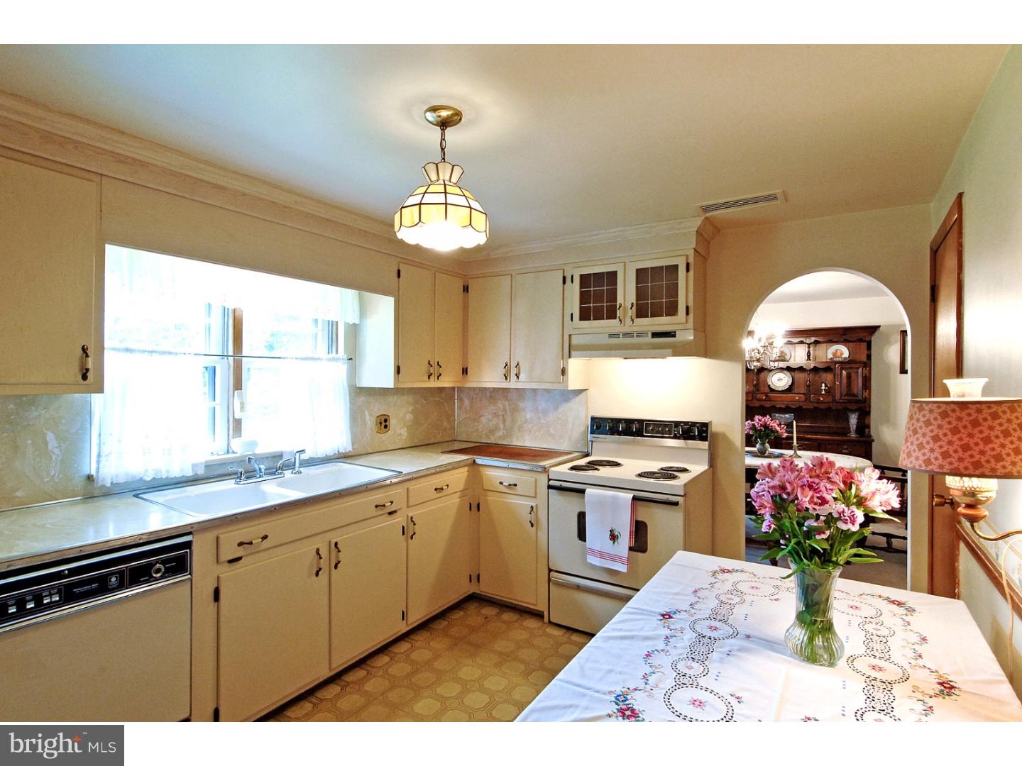 844 Wells Road Phoenixville, PA 19460 - Photo 7 of 18 Gallery Image 7