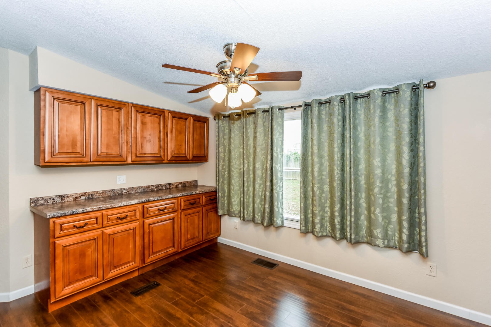 5043 Pea Ridge Road Maryville, TN 37804 - Photo 7 of 24 Gallery Image 7