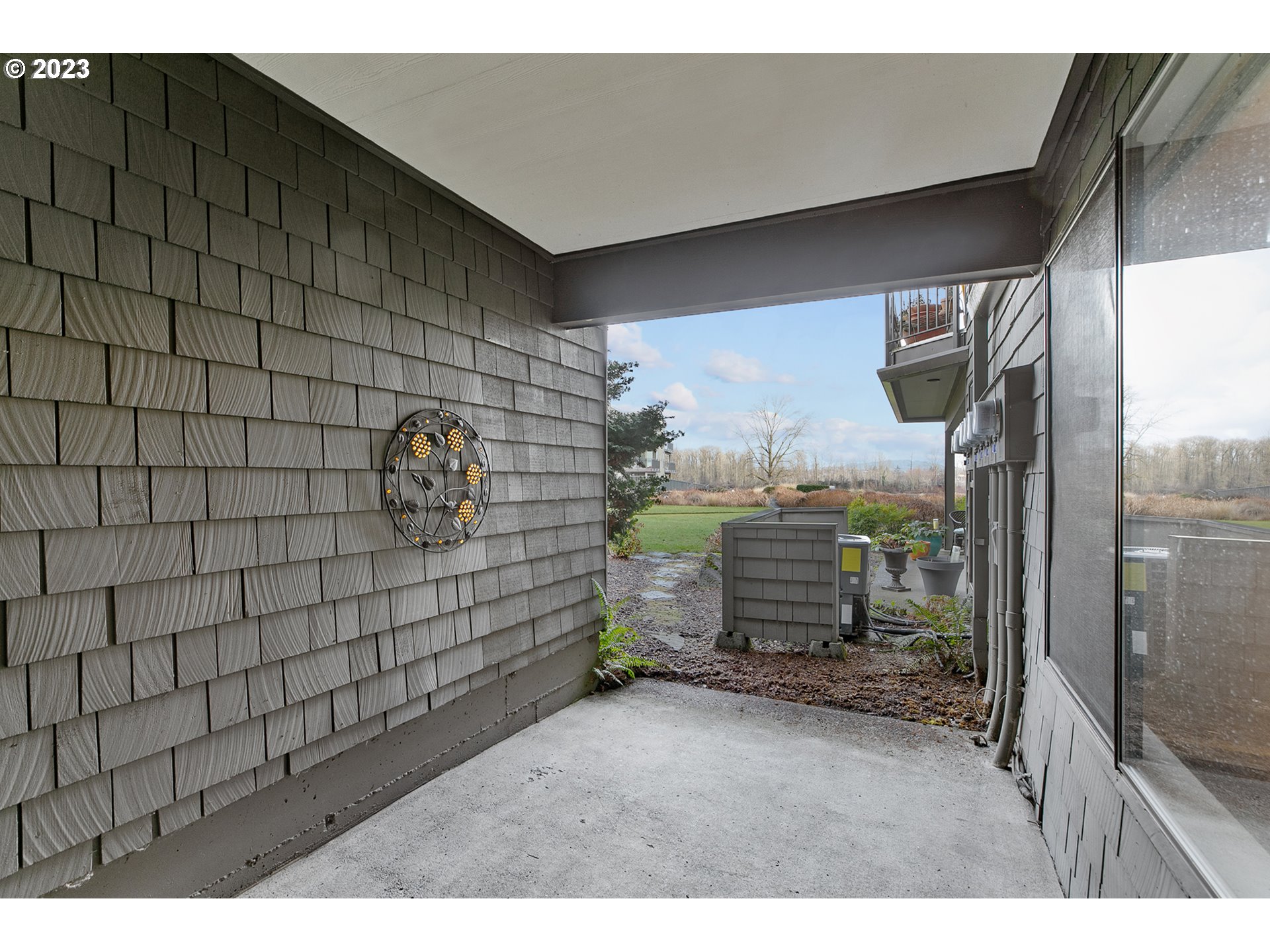 5630 South Riverside Lane, Unit 4 Portland, OR 97239 - Photo 24 of 32 Gallery Image 24