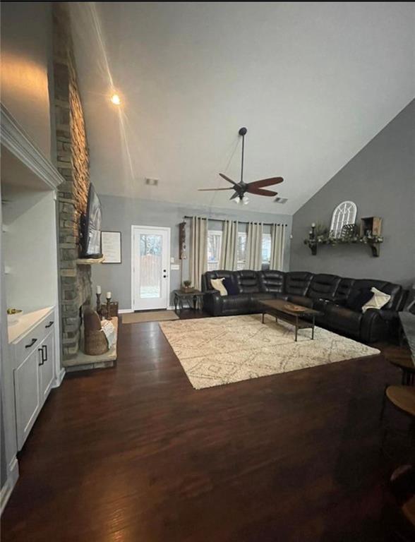 3381 Hunters Point Road Southeast Smyrna, GA 30082 - Photo 3 of 15