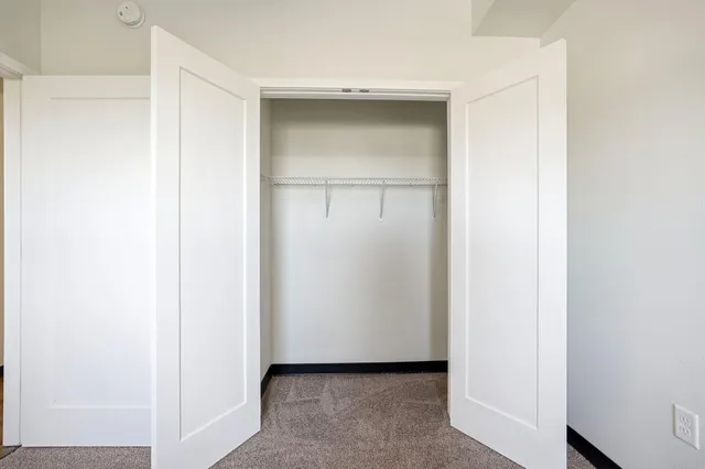 $1,715 | 2318 Jefferson Street Northeast, Unit 323, Minneapolis, MN 55418