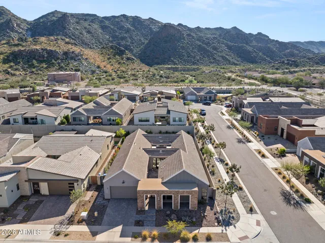 $1,020,000 | 713 East Kachina Trail, Phoenix, AZ 85042