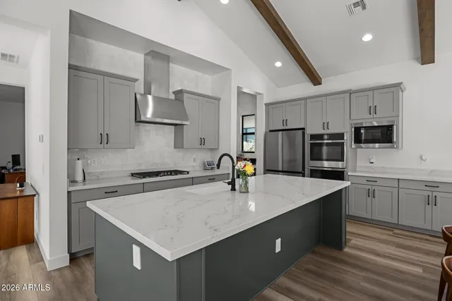 $1,020,000 | 713 East Kachina Trail, Phoenix, AZ 85042