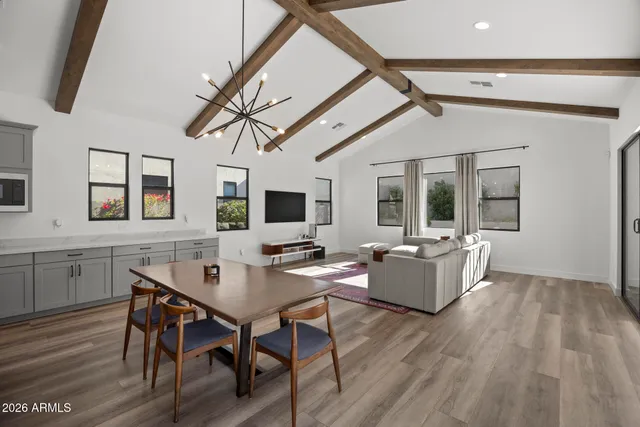 $1,020,000 | 713 East Kachina Trail, Phoenix, AZ 85042