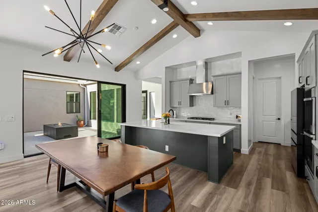 $1,020,000 | 713 East Kachina Trail, Phoenix, AZ 85042