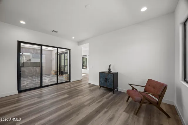 $1,020,000 | 713 East Kachina Trail, Phoenix, AZ 85042