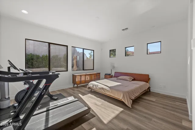 $1,020,000 | 713 East Kachina Trail, Phoenix, AZ 85042