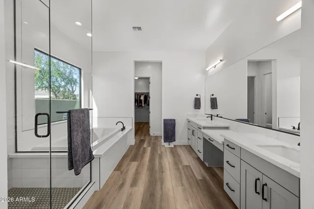 $1,020,000 | 713 East Kachina Trail, Phoenix, AZ 85042