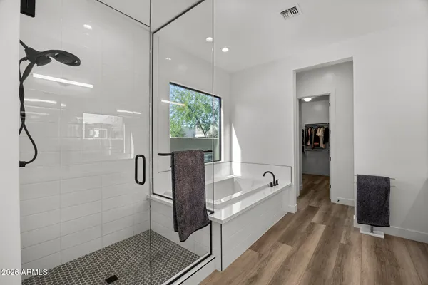 $975,000 | 713 East Kachina Trail, Phoenix, AZ 85042