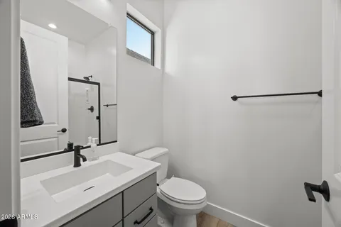 $999,900 | 713 East Kachina Trail, Phoenix, AZ 85042