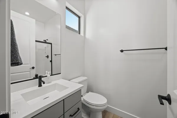 $975,000 | 713 East Kachina Trail, Phoenix, AZ 85042