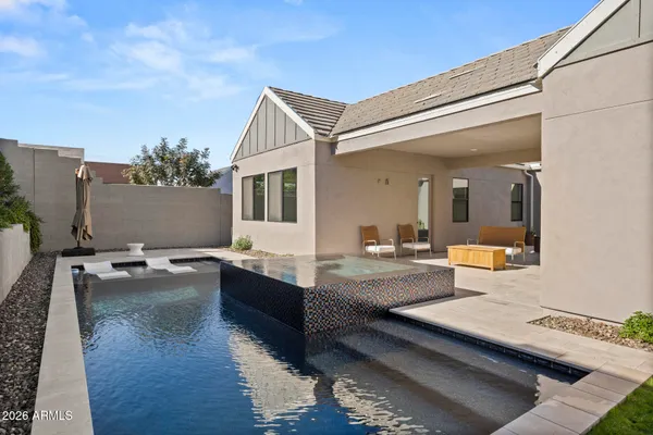 $975,000 | 713 East Kachina Trail, Phoenix, AZ 85042