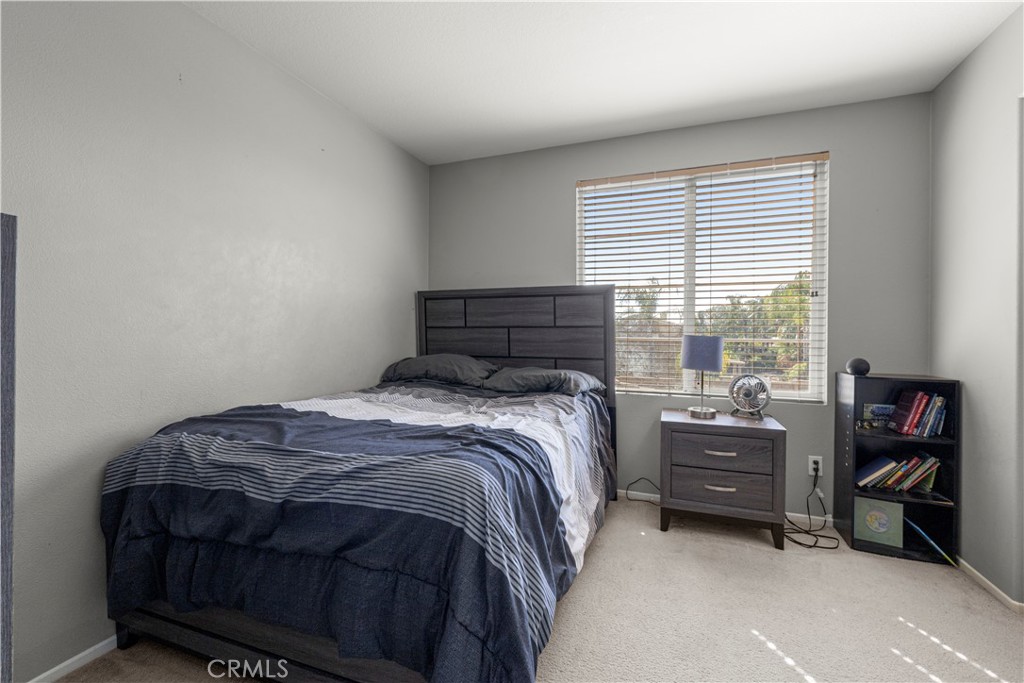 35306 Azalea Lane Winchester, CA 92596 - Photo 18 of 38