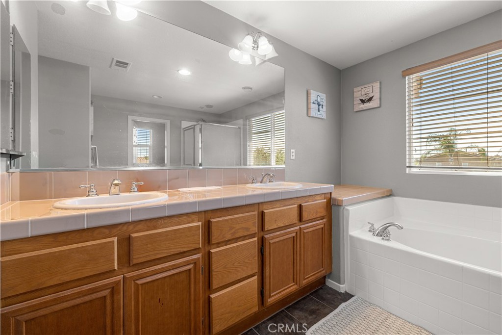 35306 Azalea Lane Winchester, CA 92596 - Photo 21 of 38