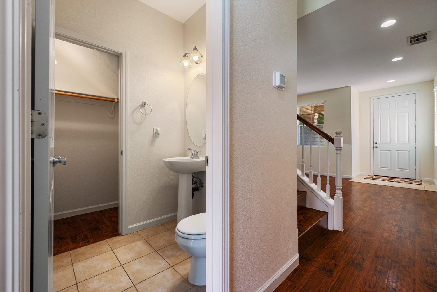 2269 Maverick Court Modesto, CA 95355 - Photo 8 of 39