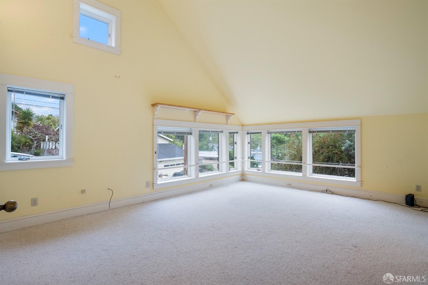 106 Bayview Road Pacifica, CA 94044 - Photo 3 of 41