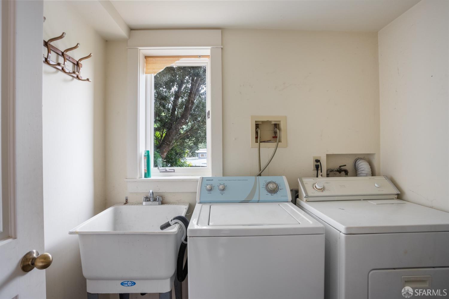 106 Bayview Road Pacifica, CA 94044 - Photo 31 of 41
