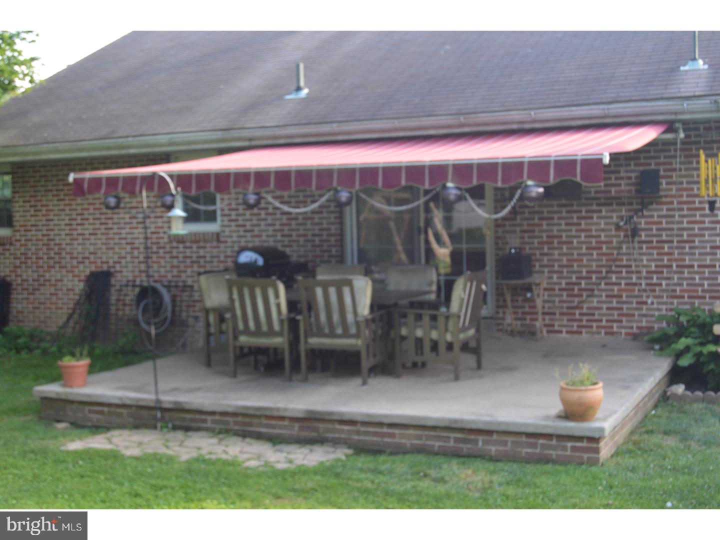 3323 Eisenbrown Road Reading, PA 19605 - Photo 6 of 25 Patio