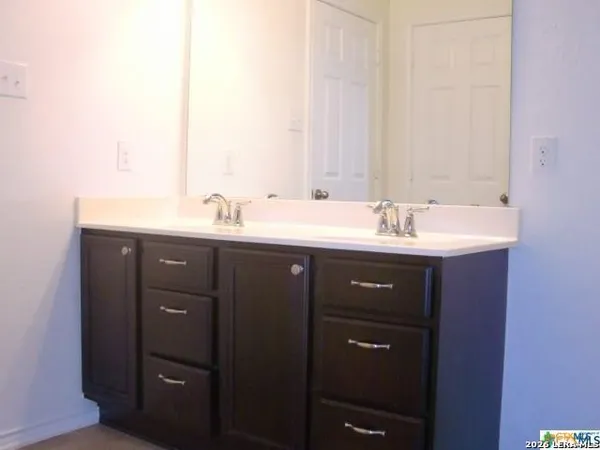 $1,795 | 1509 Cap Ridge Peak, New Braunfels, TX 78130