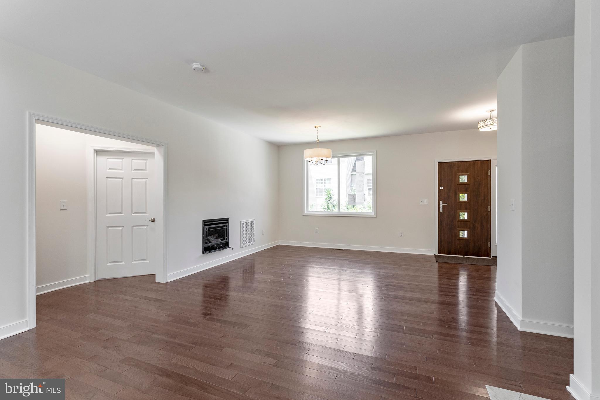 4817 Pole Road Alexandria, VA 22309 - Photo 12 of 53 OPEN CONCEPT