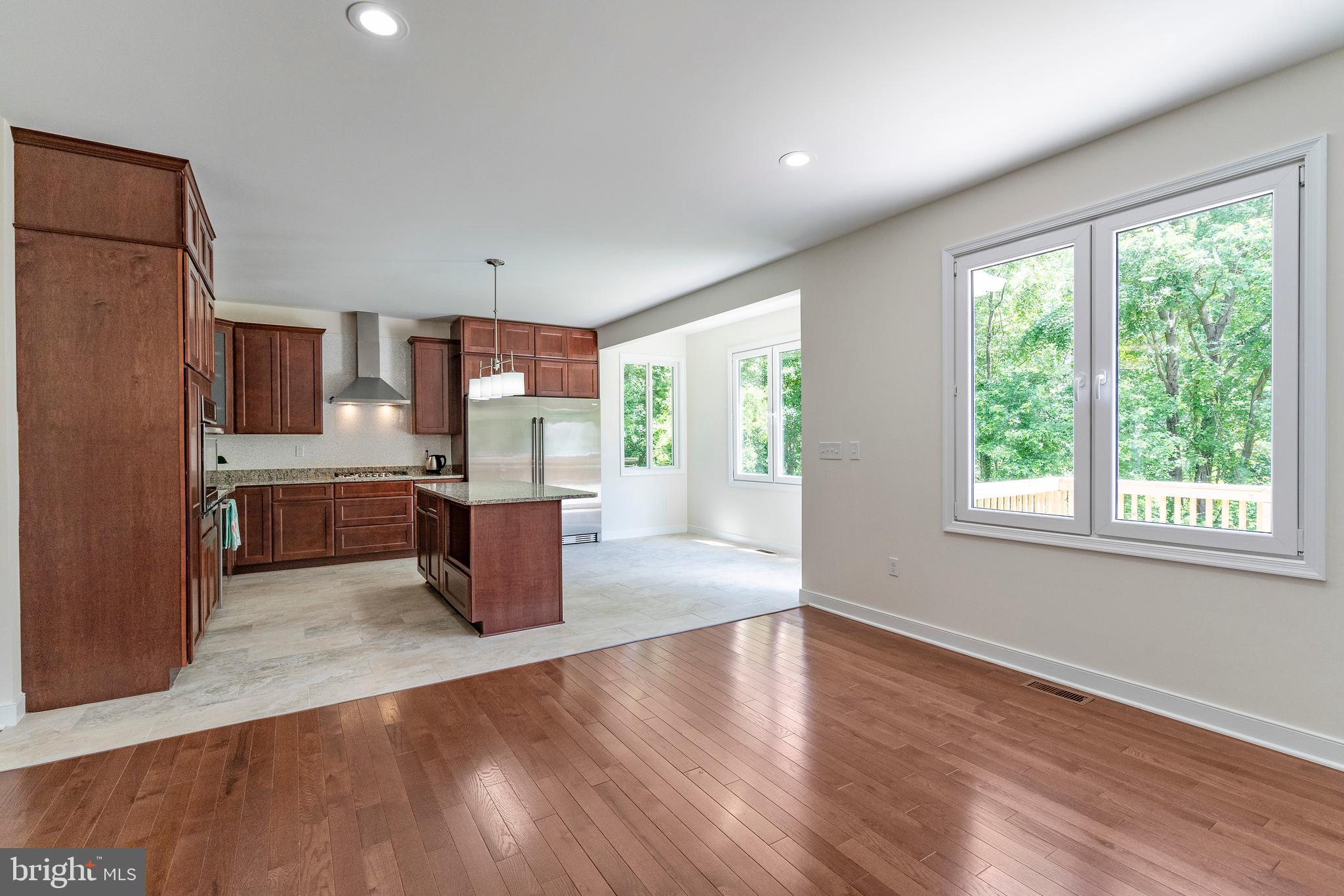 4817 Pole Road Alexandria, VA 22309 - Photo 19 of 53 KITCHEN ADJOINES TO THE LIVING ROOM & DINING ROOM