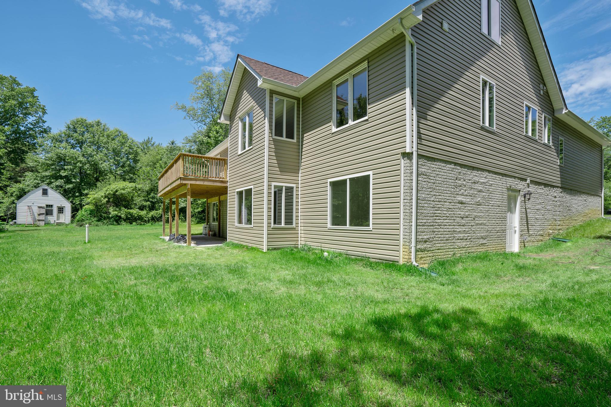 4817 Pole Road Alexandria, VA 22309 - Photo 3 of 53 CUSTOM DECK