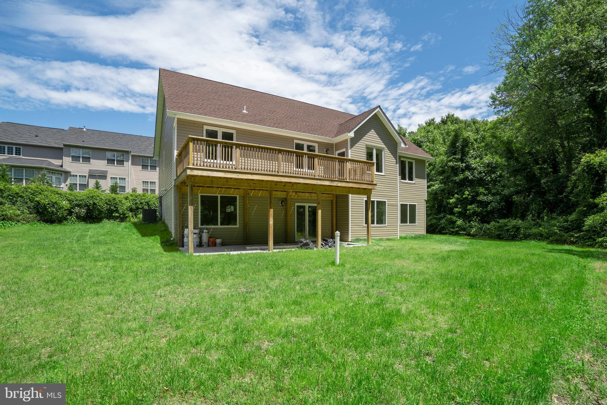 4817 Pole Road Alexandria, VA 22309 - Photo 7 of 53 LARGE CUSTOM DECK
