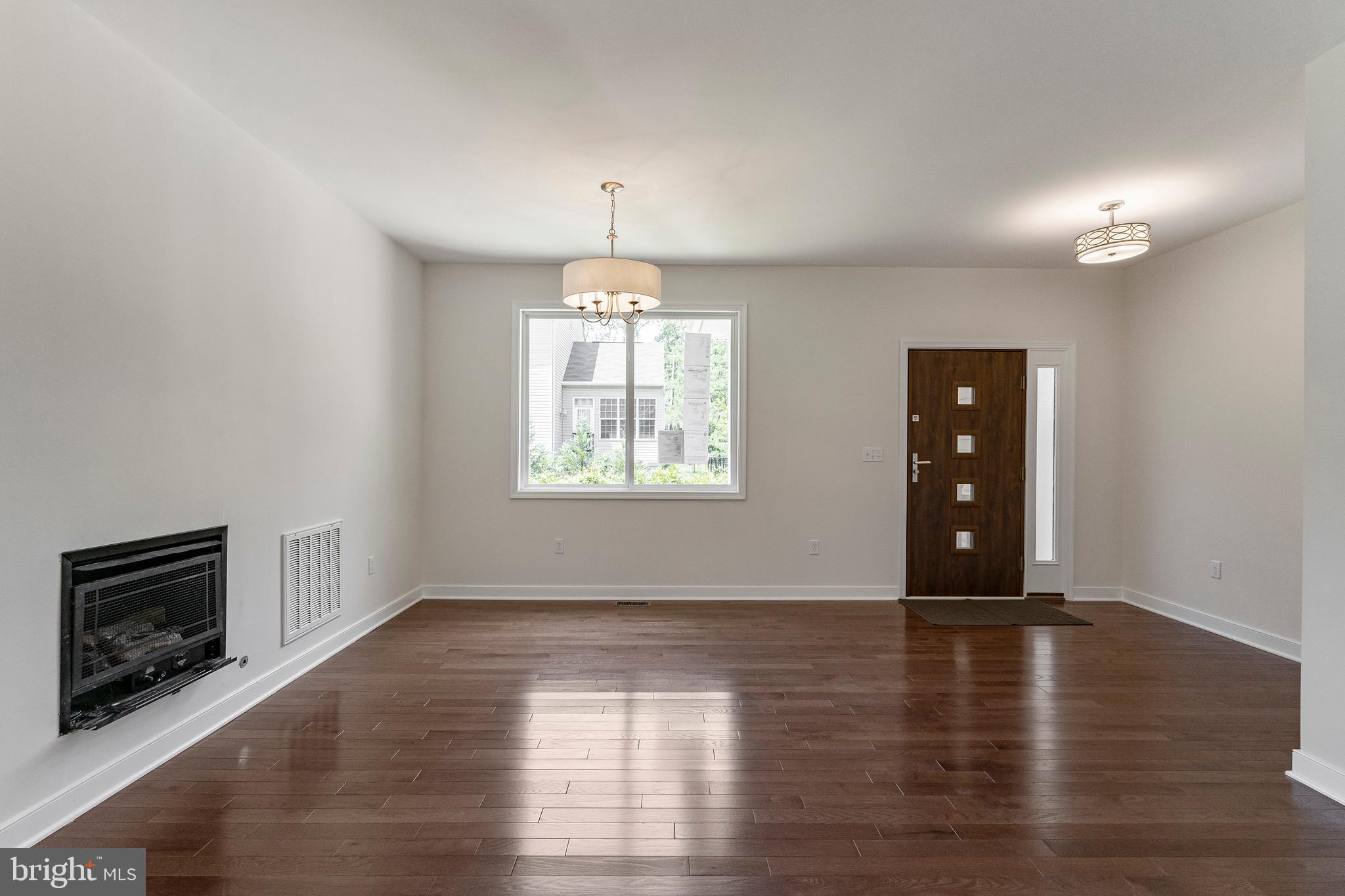 4817 Pole Road Alexandria, VA 22309 - Photo 9 of 53 UPGRADED HARDWOOD FLOORS THROUGHOUT THE MAIN LEVEL