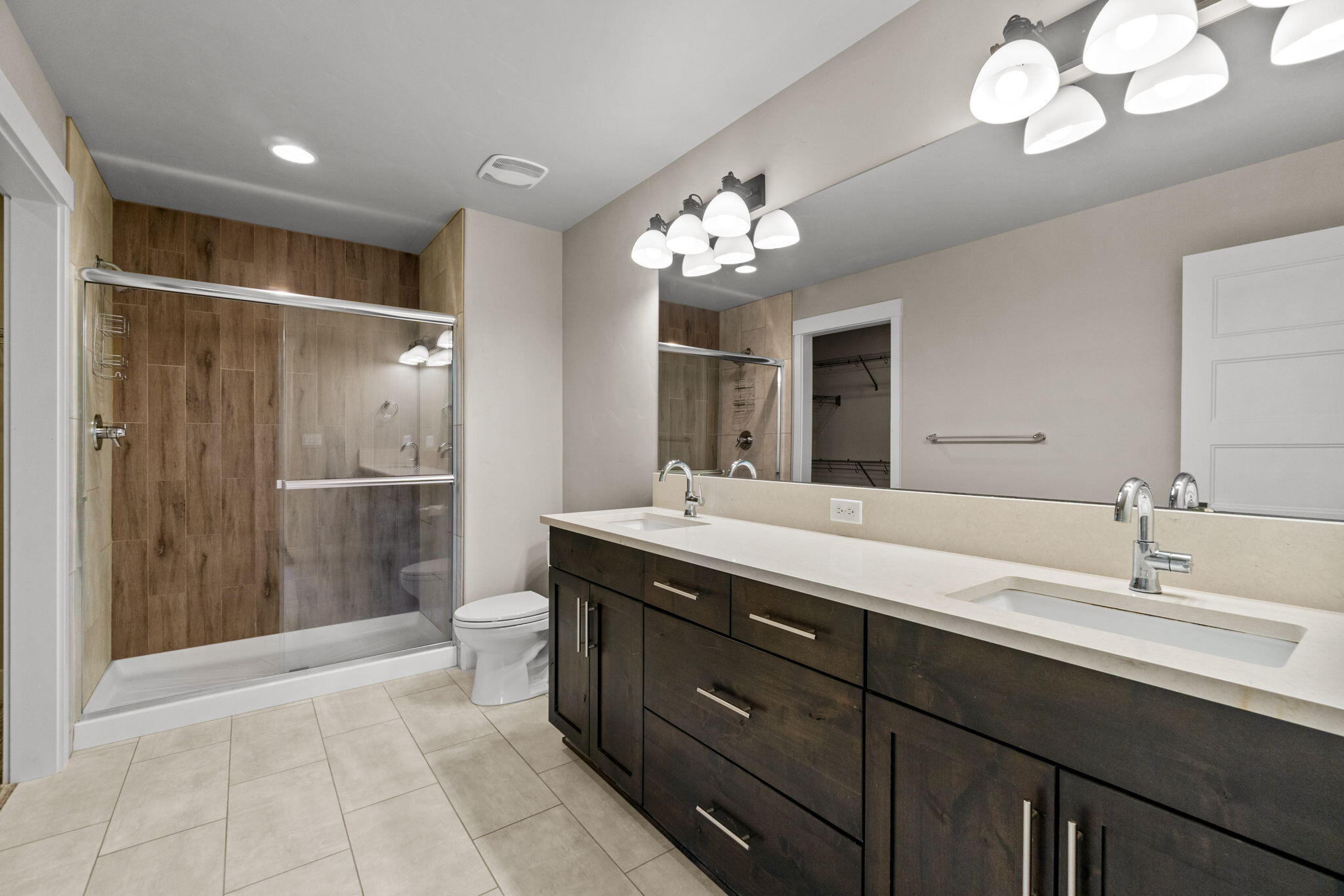 61578 Southwest Blakely Road Bend, OR 97702 - Photo 15 of 31 42-web-or-mls-Riley_Visuals-120