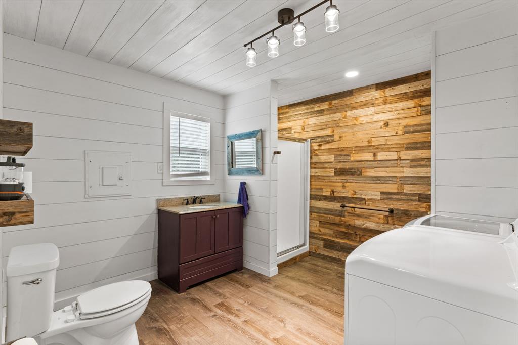 17790 County Road 345 Terrell, TX 75161 - Photo 20 of 37 a bathroom with a sink a toilet and shower