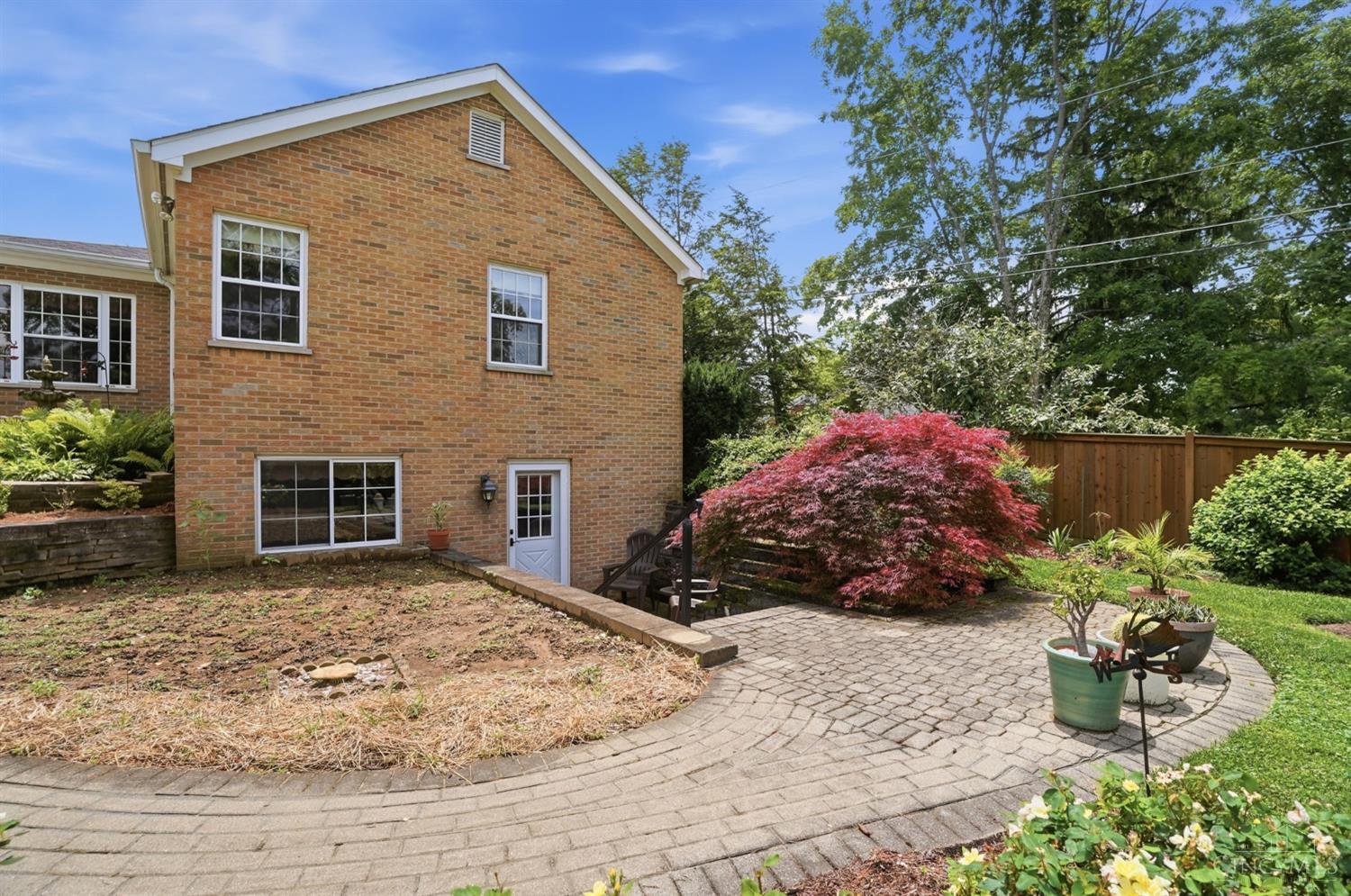 6596 Springdale Road Cincinnati, OH 45247 - Photo 54 of 81