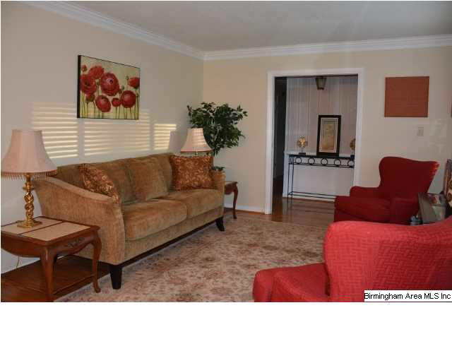 104 Pierson Circle Bessemer, AL 35023 - Photo 3 of 28