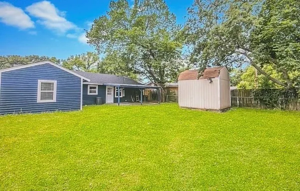 $2,000 | 1709 Joyce Street, Arlington, TX 76010