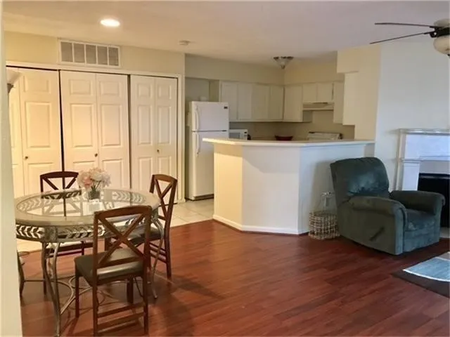 $145,000 | 2300 Old Spanish Trail, Unit 1043, Houston, TX 77054