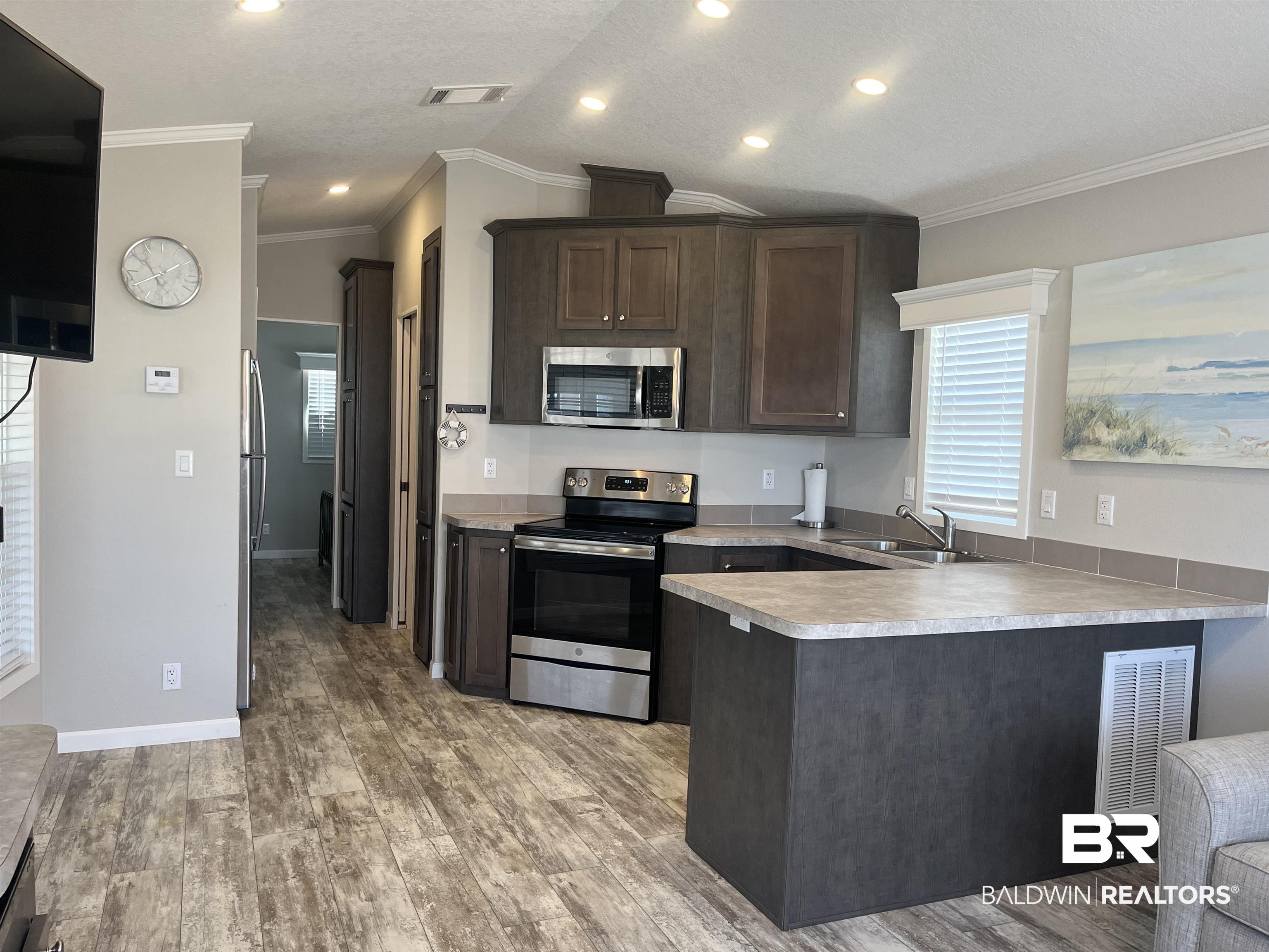 24711 County Road 20, Unit B7 Elberta, AL 36530 - Photo 8 of 28 Kitchen