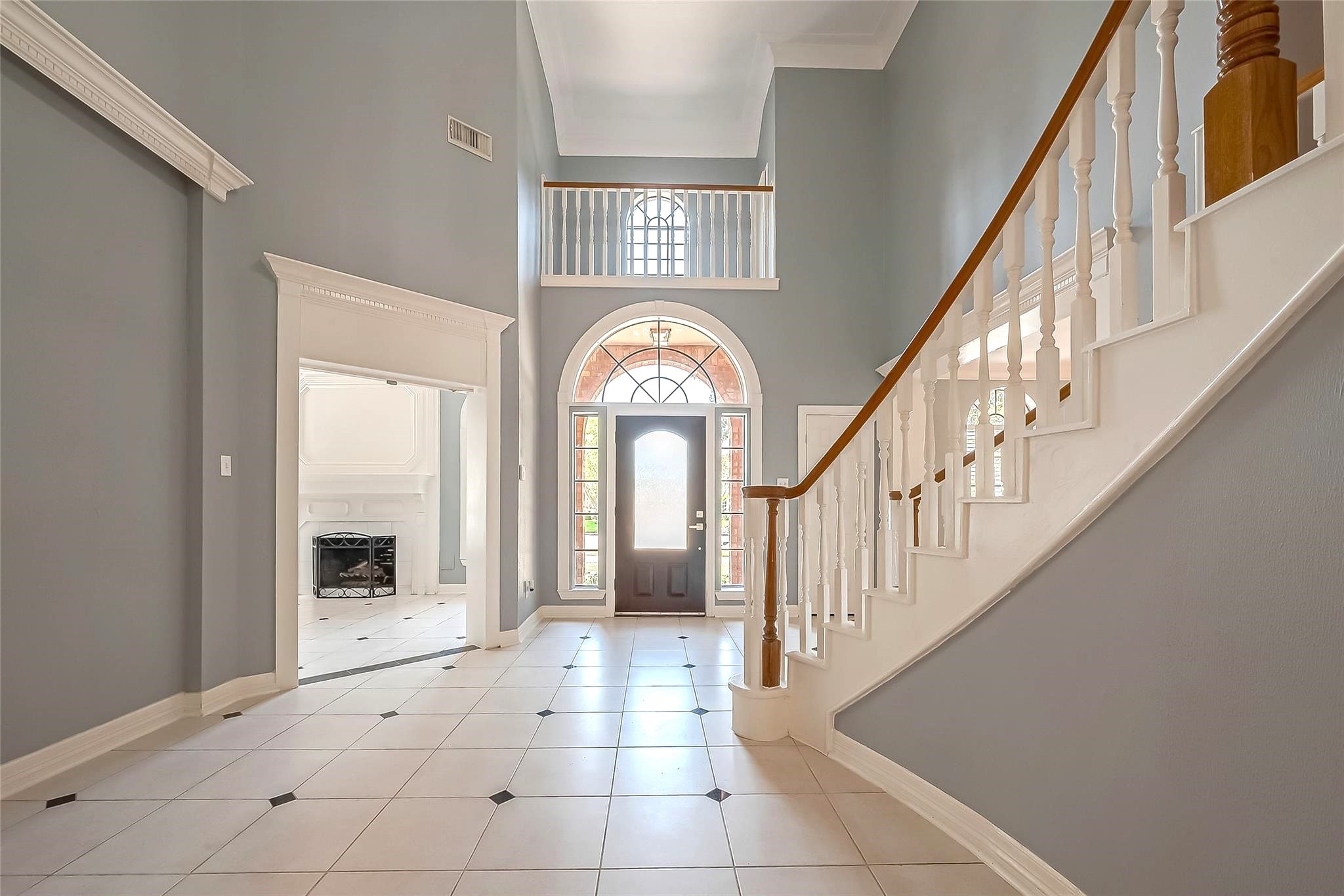 16018 Conners Ace Drive Spring, TX 77379 - Photo 5 of 47 a view of entryway
