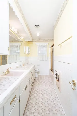 $229,900 | 2102 South High Street, Brady, TX 76825