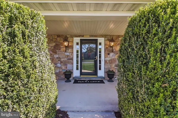 $575,000 | 2 Parkside Drive, Elverson, PA 19520