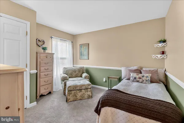 $575,000 | 2 Parkside Drive, Elverson, PA 19520
