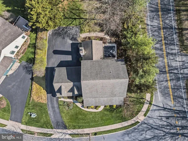 $575,000 | 2 Parkside Drive, Elverson, PA 19520
