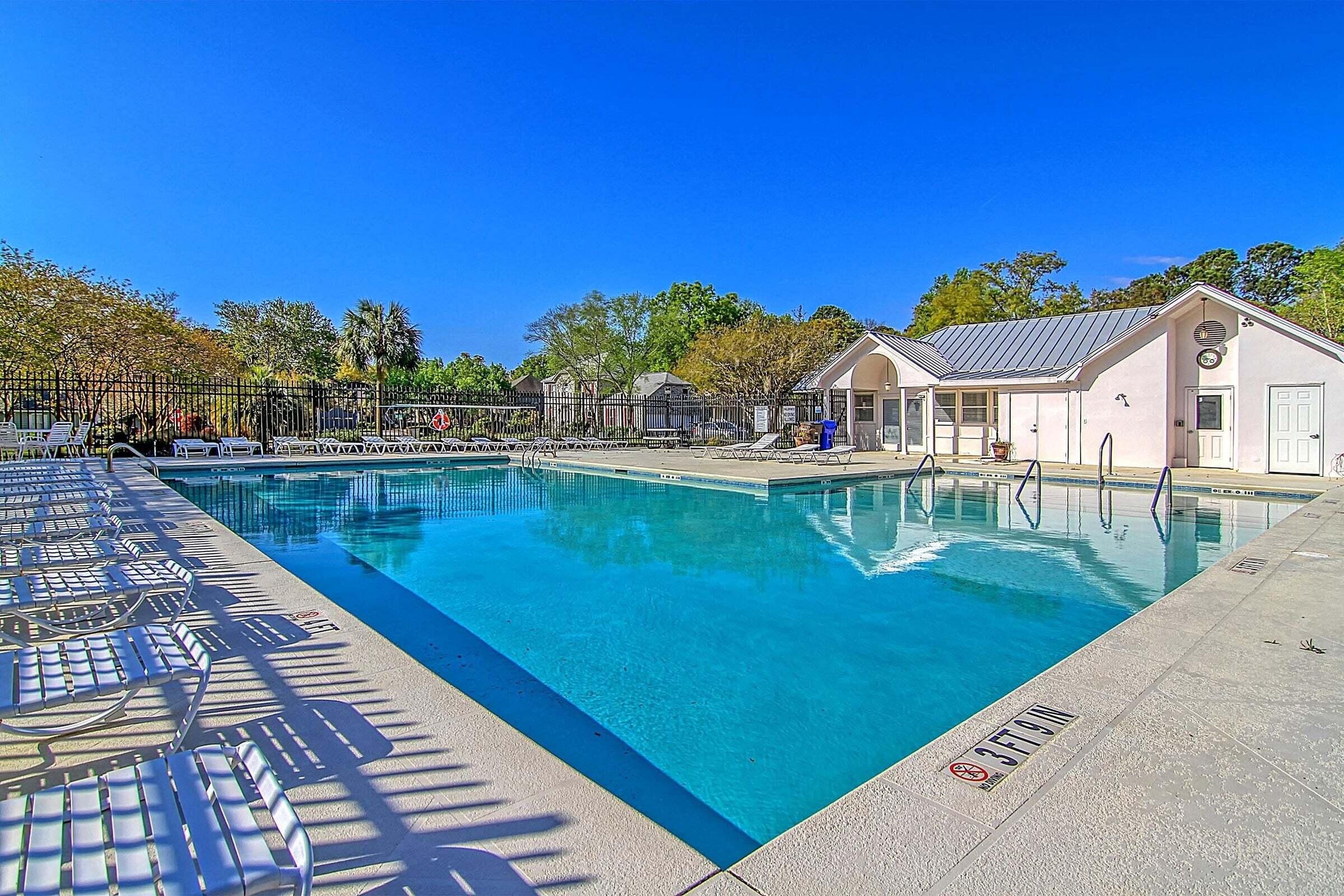 370 Stringer Alley Mount Pleasant, SC 29464 - Photo 38 of 47 Pool