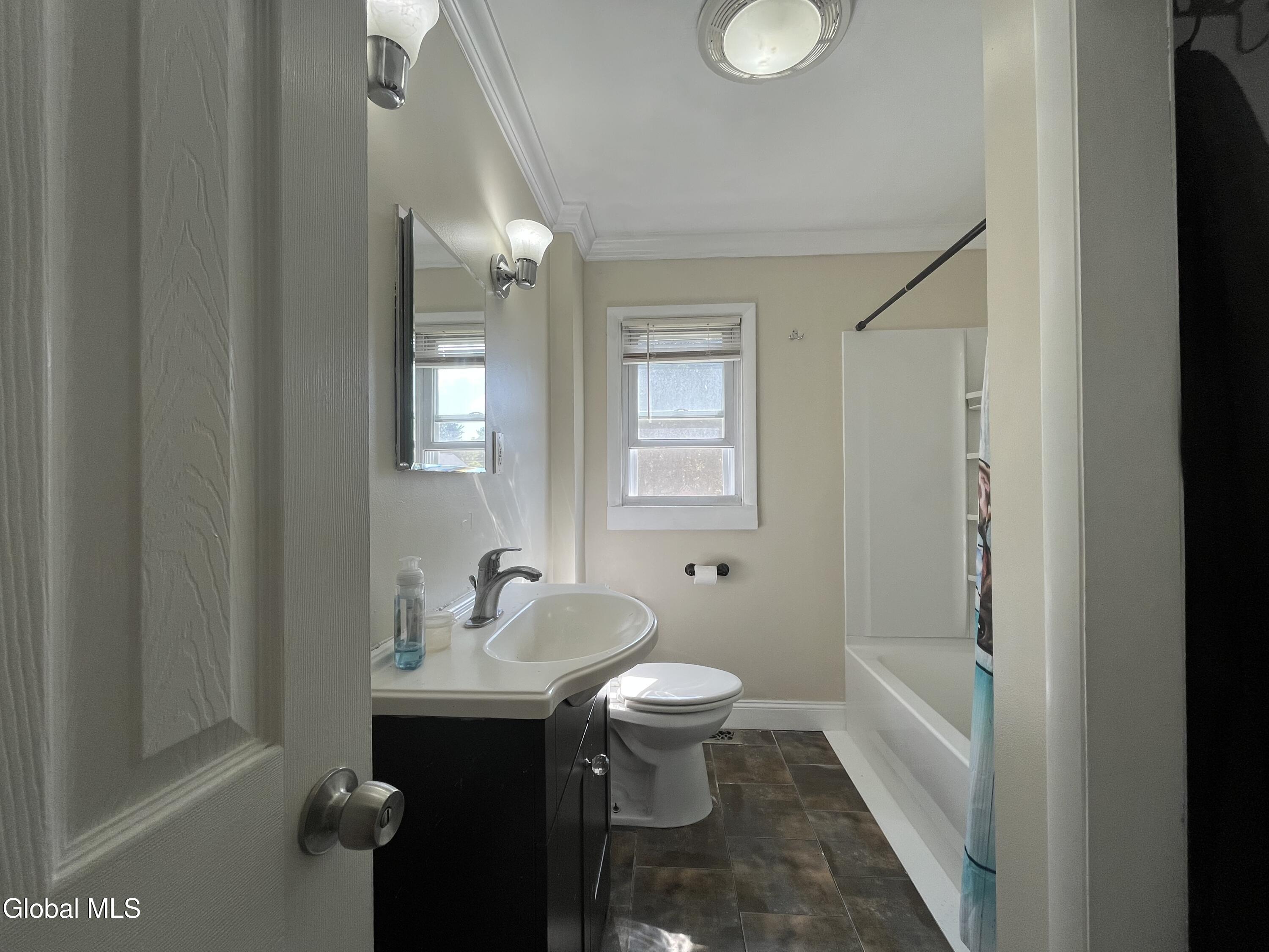 1104 Owen Road Schenectady, NY 12303 - Photo 7 of 24 IMG_3687